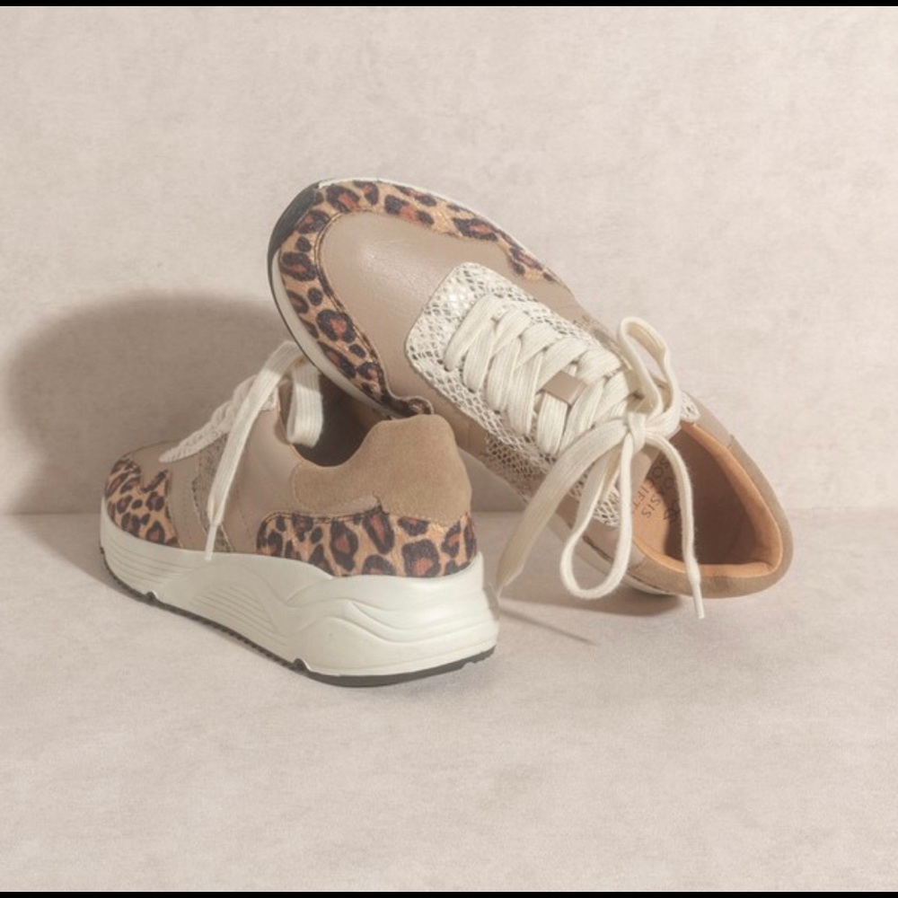 Lightning never strikes twice leopard runners